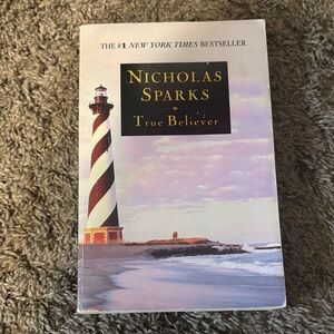 Nicholas Sparks "True Believer" Paperback Book - Lighthouse Cover